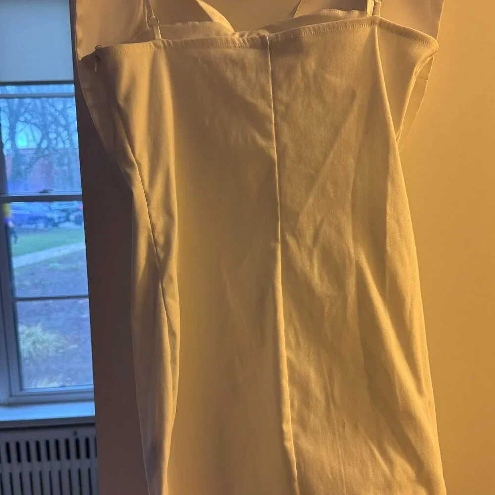 White Mini Bridal Dress with Oversized Satin Bow - Picture 3 of 6